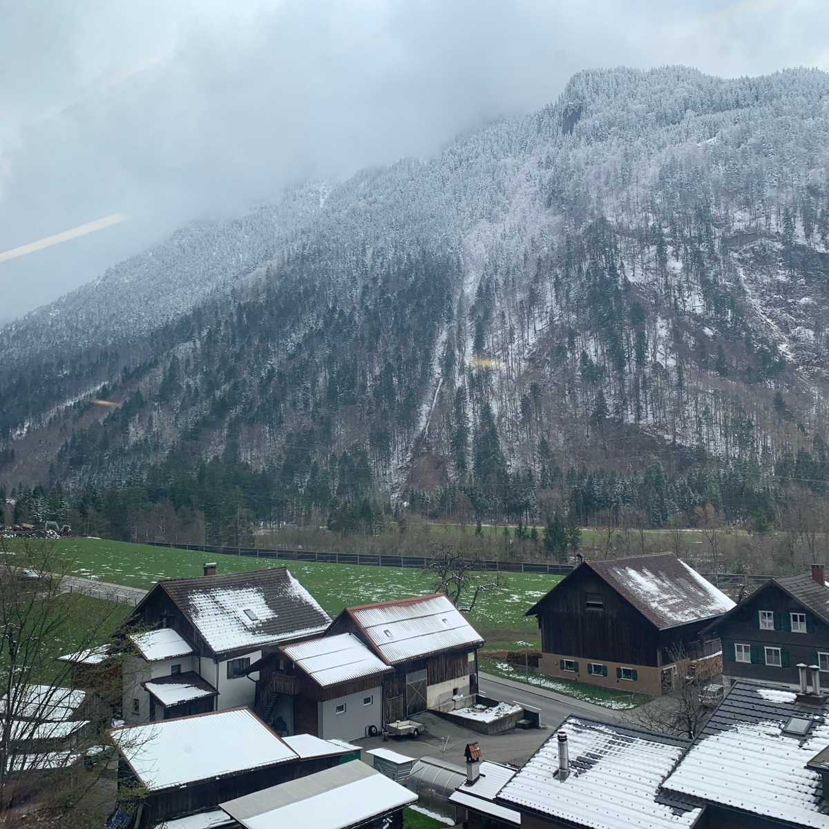 Train across the Alps 🗻 – Zürich 🇨🇭 to Vienna 🇦🇹 via the scenic Arlberg Pass